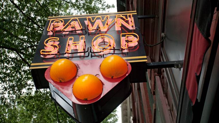 20 Weird Items Pawn Shop Employees Have Gotten